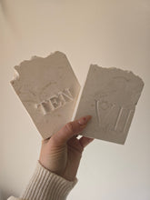 Load image into Gallery viewer, STONE TABLE NUMBER - BOLD ACRYLIC