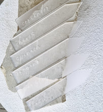 Load image into Gallery viewer, ACRYLIC HERB STAKES - CURIVE - 6 PACK