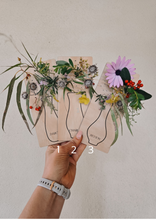 Load image into Gallery viewer, PERSONALISED WOODEN FLOWER PICKING BOARD