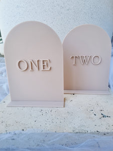 TABLE NUMBERS SIGNS - BOLD