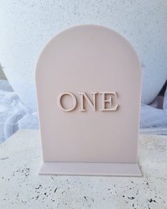 TABLE NUMBERS SIGNS - BOLD