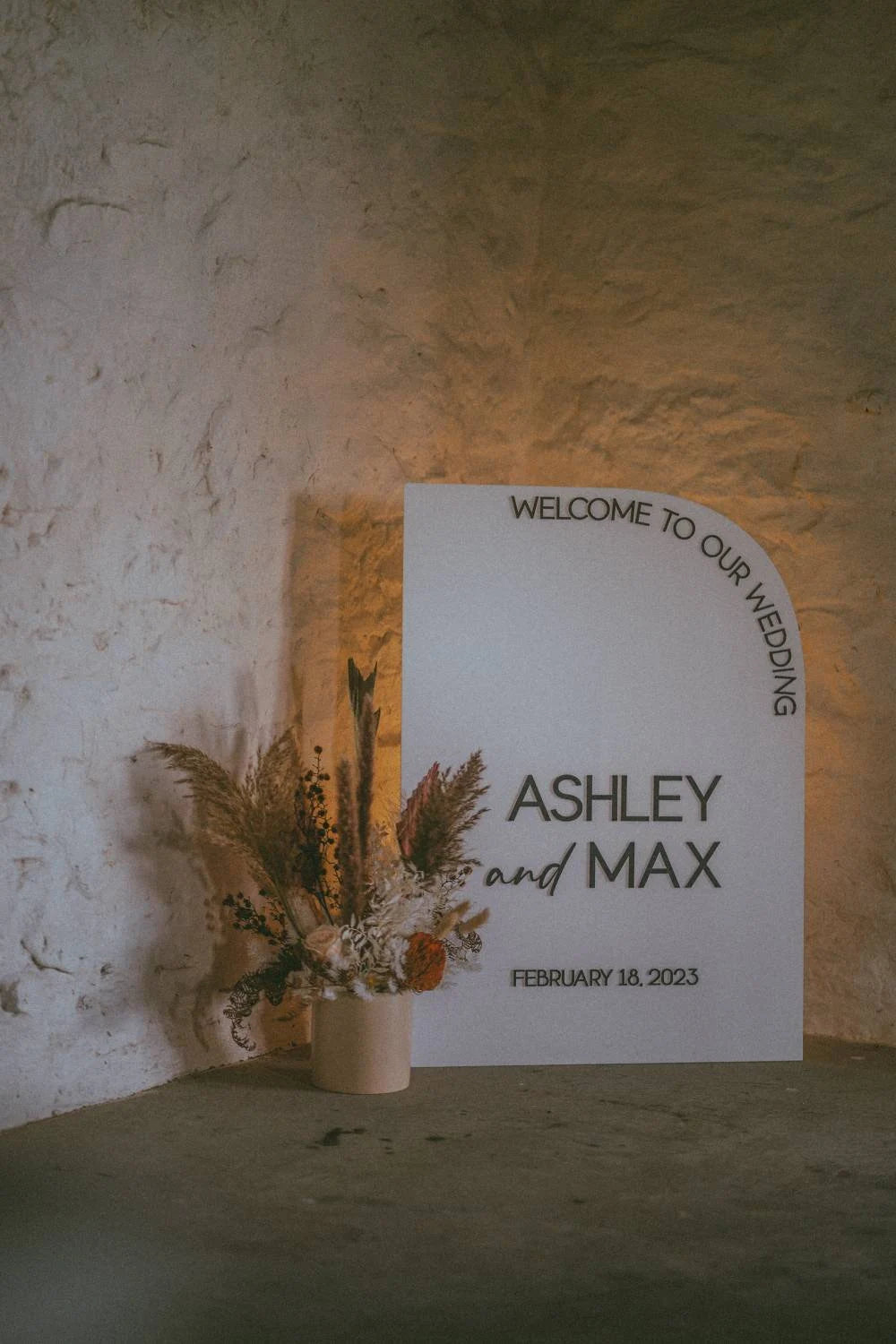 WEDDING WELCOME SIGN - HALF ARCH