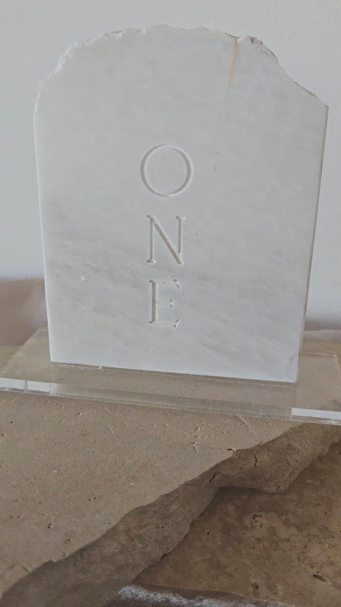 STONE TABLE NUMBER - ENGRAVED BOLD – Living on Trend Australia