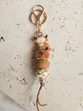 Load image into Gallery viewer, KEYCHAIN - HIGHLAND COW
