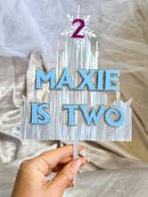 Load image into Gallery viewer, CAKE TOPPER - ICE CASTLE
