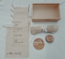 Load image into Gallery viewer, BABY GIFT BOX - LUXE
