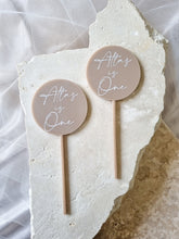 Load image into Gallery viewer, ACRYLIC CUPCAKE TOPPERS
